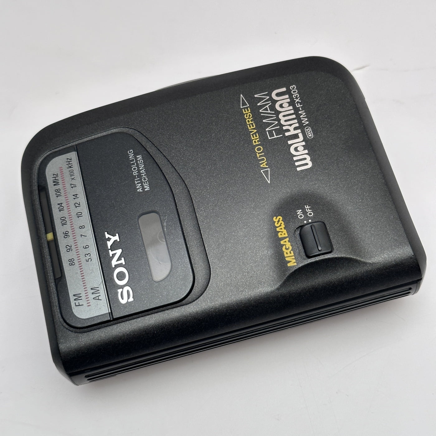 SONY - Stereo Cassette Walkman - FM/AM - WM-FX303 SONY - Stereo Cassette Walkman - FM/AM - WM-FX303