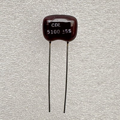 CDE - Silver Mica Capacitors 5100pF 500V 5% Radial-Leaded - CDE5100
