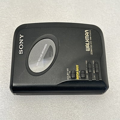 SONY - Stereo Cassette Walkman - Dolby B NR - WM-EX104