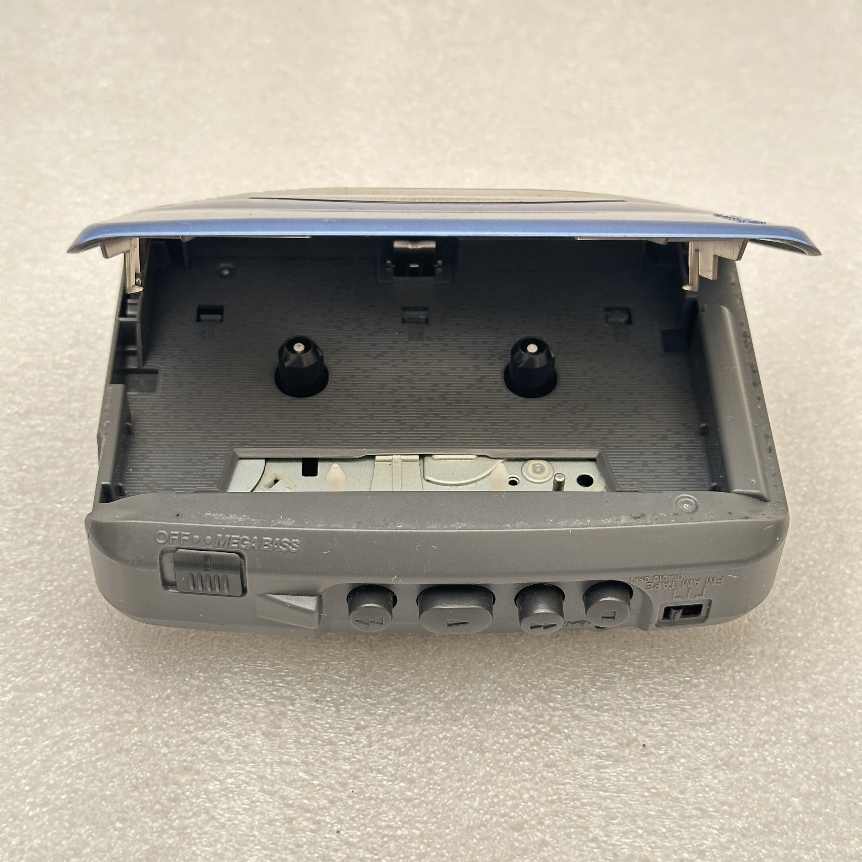 SONY - Stereo Cassette Walkman - FM/AM - Blue - WM-FX195-B SONY - Stereo Cassette Walkman - FM/AM - Blue - WM-FX195-B