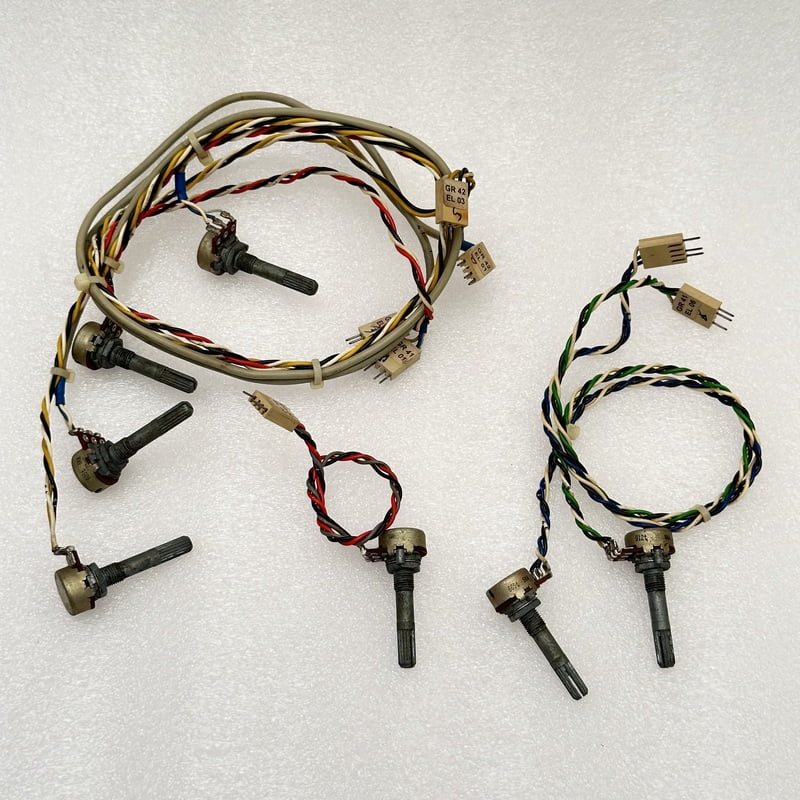 Studer A807 - Potentiometers (7 NOS) Studer A807 - Potentiometers (7 NOS)