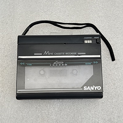Sanyo - Mini Cassette Recorder - Black - M1120