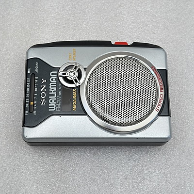 Sony - Stereo Cassette Recording Walkman - WM-SR1